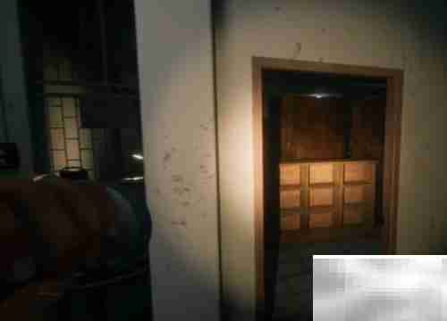 如何拆卸卷闸门保险丝