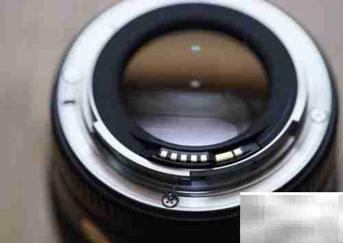 Canon 85mm f/1.4 使用技巧