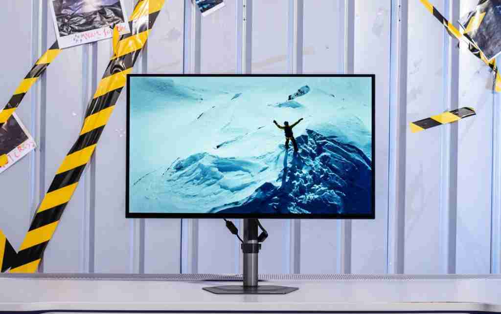  技嘉 MO27Q28G 显示器评测：第四代 OLED 电竞旗舰，高画质高刷新体验 