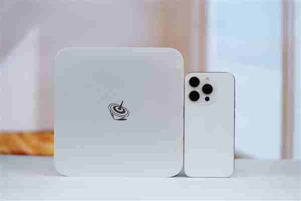 搭载AMD锐龙AI Max+ 395！零刻GTR9 Pro迷你AI工作站图赏