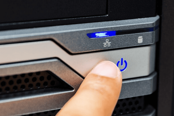 电脑强制重启按什么键 教你正确排查与解决