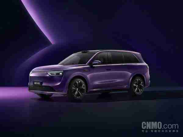  余承东：问界 M8 纯电版预售 72 小时 小订突破 15000 台 