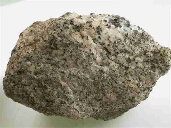 我国严格管制：稀土元素钇疯狂涨价1500％！没它造不了芯片