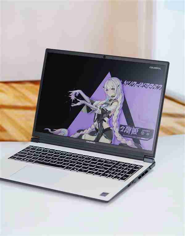 长江存储PC42Q SSD加持！ 七彩虹隐星P16 Pro图赏