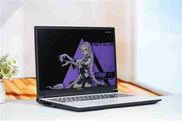 长江存储PC42Q SSD加持！ 七彩虹隐星P16 Pro图赏