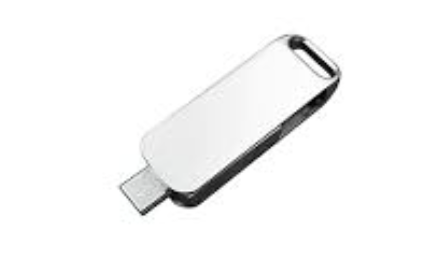 u盘插在电脑上不显示怎么回事