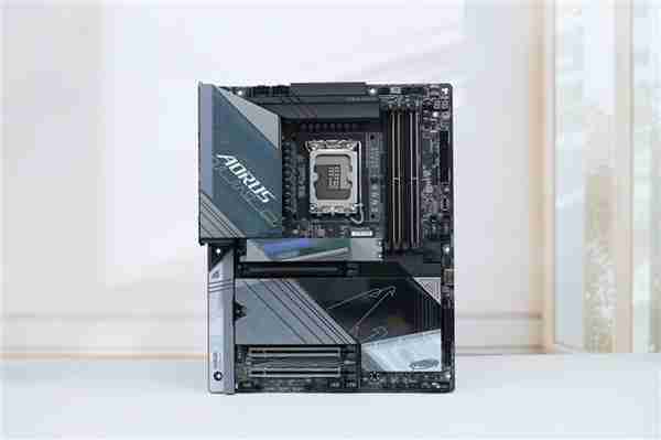 技嘉首家确认!Z890主板支持Intel下代酷睿Ultra 200S Plus