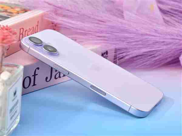 iPhone 17首发上手：这次比Pro值