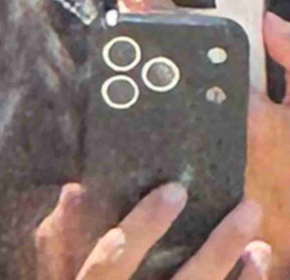 苹果 iPhone 17 Pro 原型机曝光,外观确认