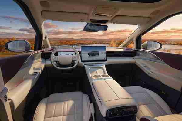  小鹏 X9 超级增程版上市 综合续航超 1600km 预售价 35 万起 