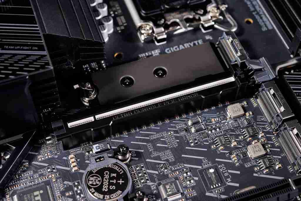 技嘉 B860M AORUS PRO WIFI7 电竞雕主板深度评测:主流价位下的高端电竞利器