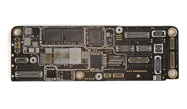 拆完iPhone Air后 我觉得苹果还有牙膏能挤