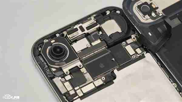 拆完iPhone Air后 我觉得苹果还有牙膏能挤