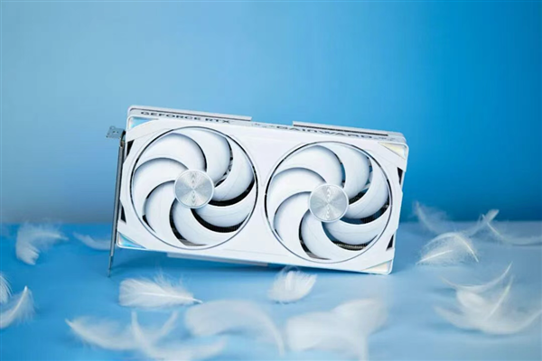 多人独立黑马!《PEAK》耕升GeForce RTX 5060 踏雪 OC合作攀登