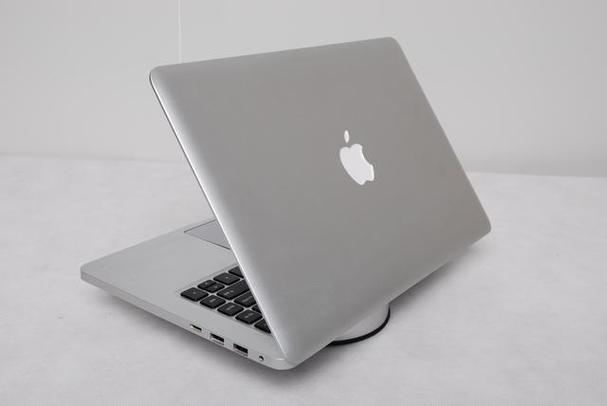 苹果电脑屏幕出现彩色条纹如何修复？重置显卡与检查硬件