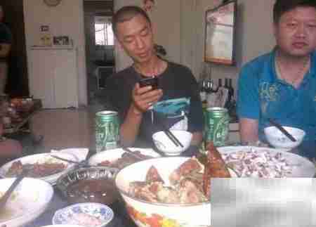 老婆不在家,饿了咋办?