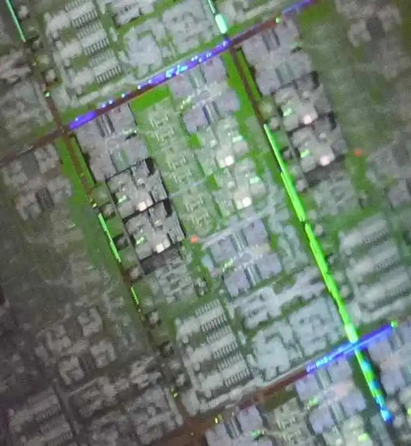 Intel Panther Lake实物曝光!18A制程大成功:已达预期密度目标