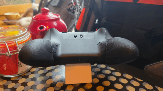 IGN 9分强推雷蛇飓兽V3 Pro手柄！做工扎实手感优秀功能全面