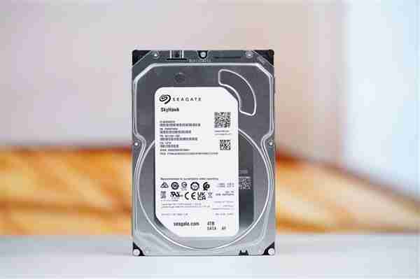 升级X86架构性能大提升！极空间Z2 Ultra图赏