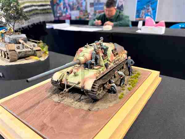 索泰助力巅模王“爱乐酷”杯云南首届模型比武大会圆满收官