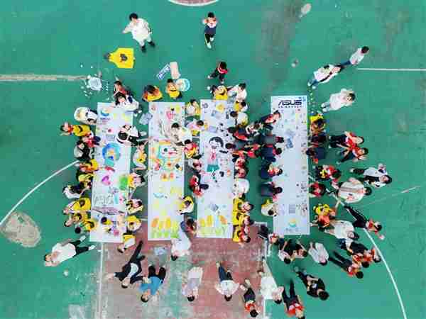 华硕e创公益十七载:“科普智联室”赋能乡村 万名青年志愿者用科技点亮未来