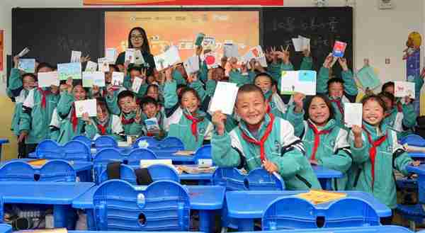 华硕e创公益十七载:“科普智联室”赋能乡村 万名青年志愿者用科技点亮未来