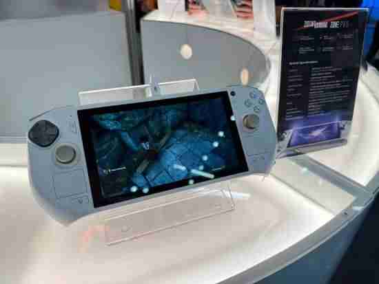 索泰ZONE游戏掌机迭代款定名ZONE PRO：搭载HX 370，目标10月上市