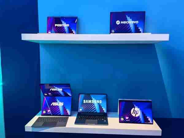 要买笔记本等等!超200款Intel酷睿Ultra 300新机杀到:本月正式开售