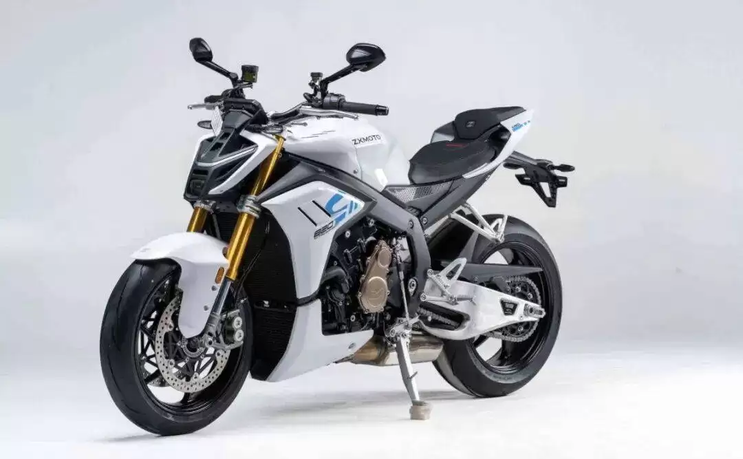 张雪机车申报三款新摩托，ZX500-2复古风来袭，通勤休闲新选择