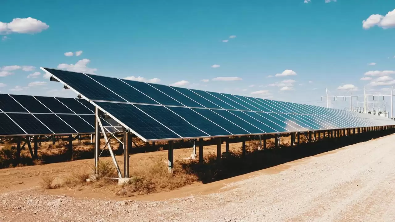 连亏五个季度后，光伏板块终于盈利了