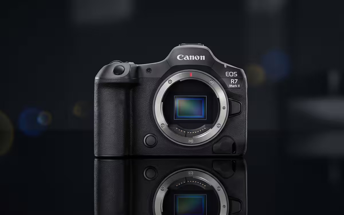 新机太多发不完，消息称佳能 EOS R7 Mark II 相机发布推迟