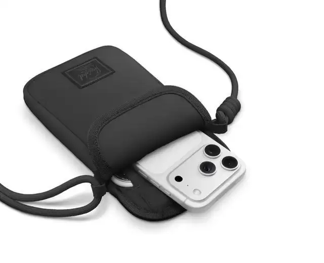 苹果官网上架Herschel Cloudform iPhone斜挎包，59.95美元