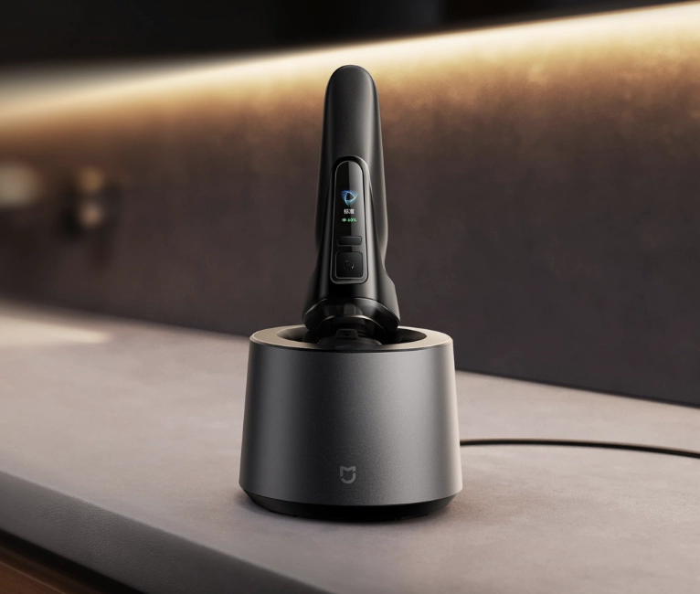 小米推出米家电动剃须刀 Pro 套装版：附带多功能无线充电基站、鬓角 / 鼻毛修剪器，699 元