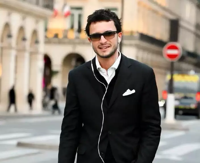 有线耳机穿搭火了 手机未必配合拒绝回旋镖