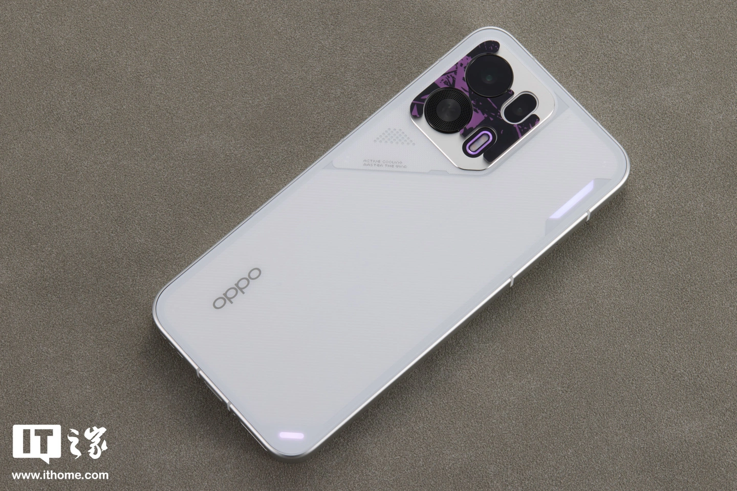 当机能风遇上轻薄手感：OPPO K15 Pro「赛博光翼」开箱图赏