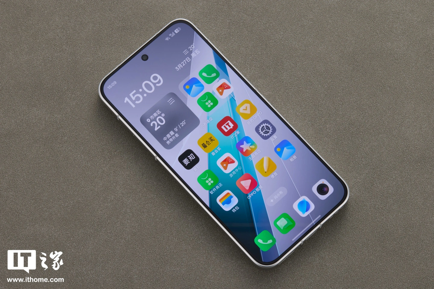 当机能风遇上轻薄手感：OPPO K15 Pro「赛博光翼」开箱图赏