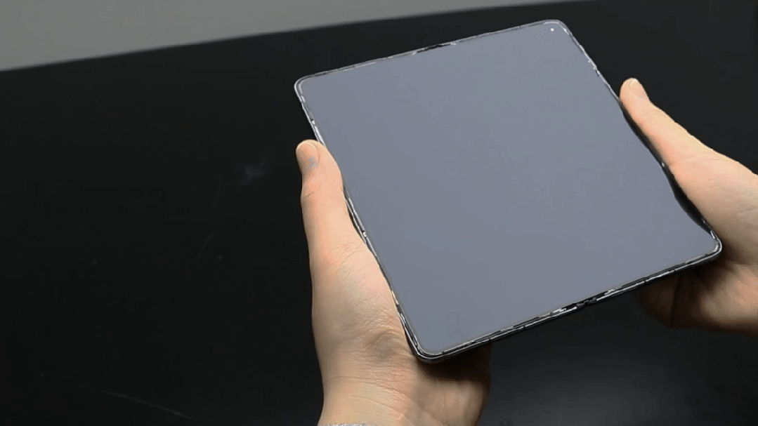 维信诺发布全新无迹折叠屏：强光环境下，视觉折痕近乎不可见