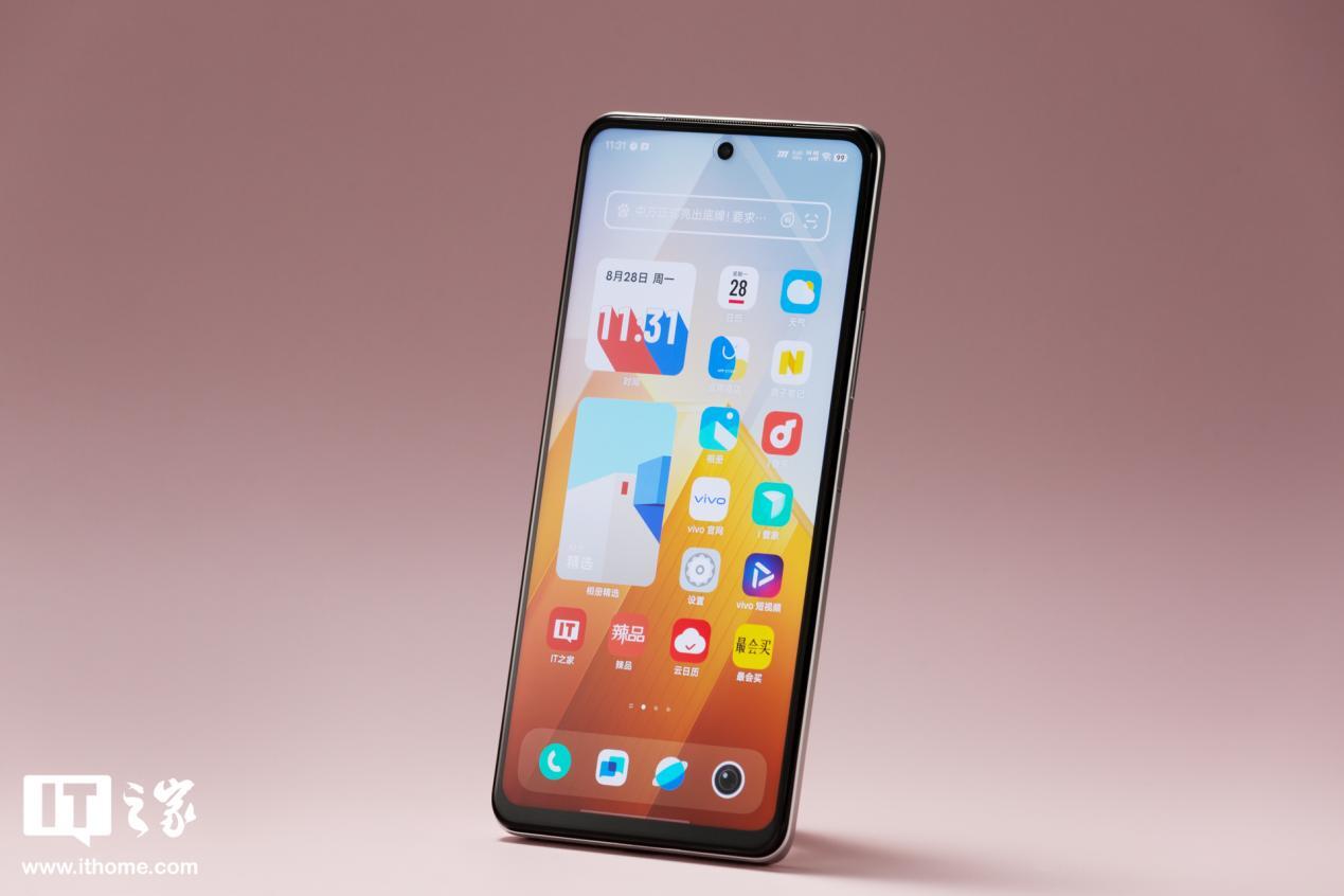 前 iQOO Z 系列产品经理马钰伦解答厂商为什么不出中高端 LCD 手机，称不再是一个“划算的选择