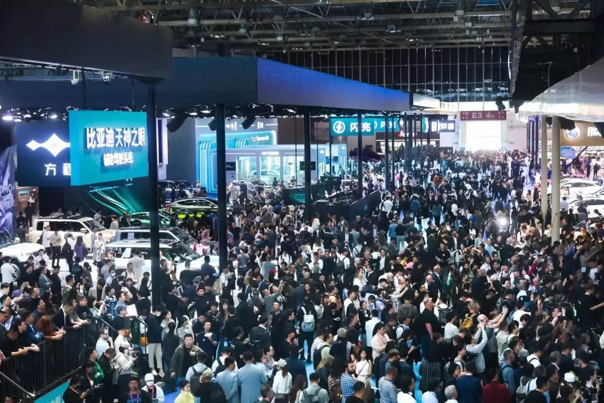 2026北京车展E3馆比亚迪全矩阵登场 硬核技术领航全球新能源新征程
