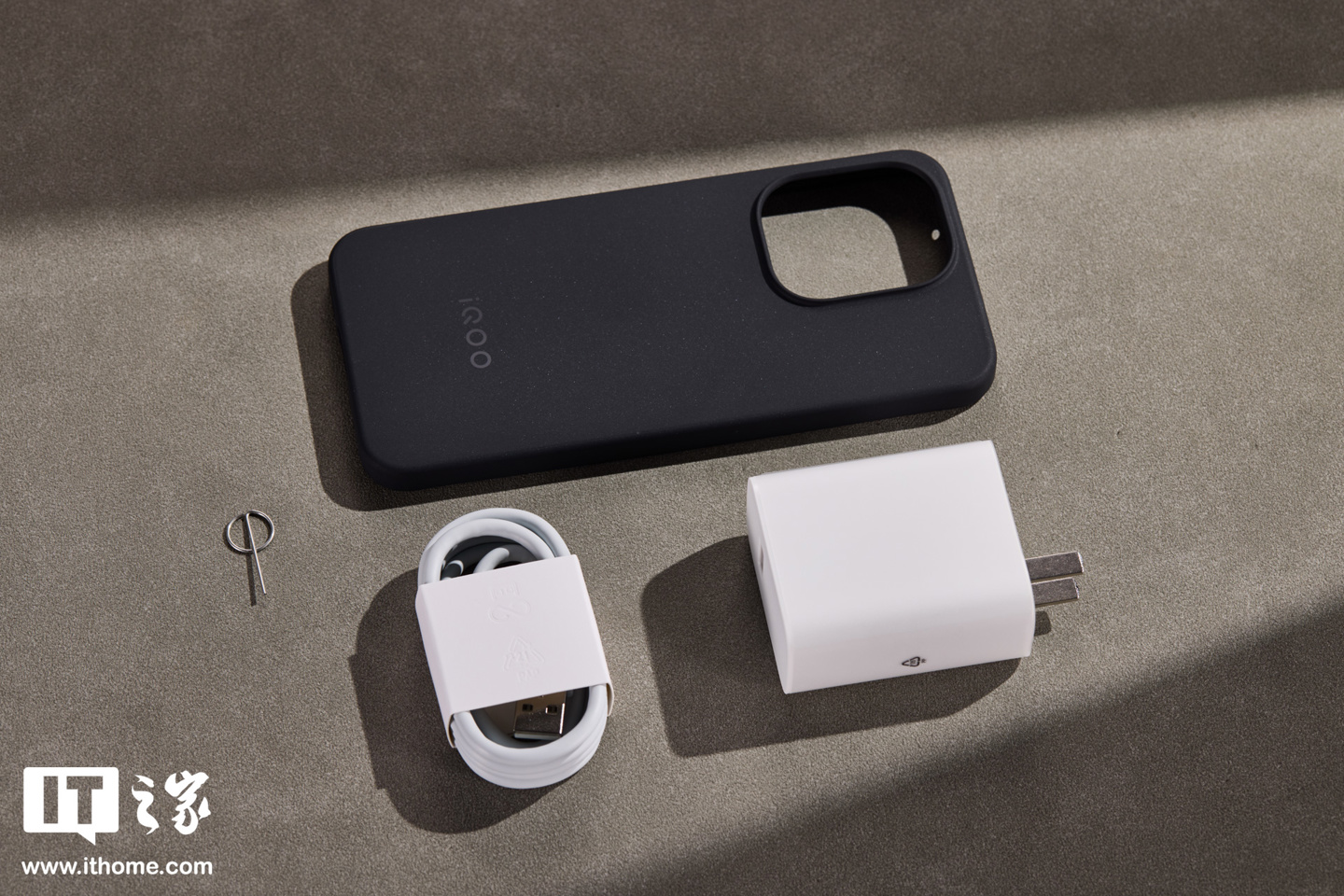 iQOO Z11 实拍图赏：iQOO 手机最大 9020mAh 电池 + iQOO 首个 165Hz 护眼电竞屏