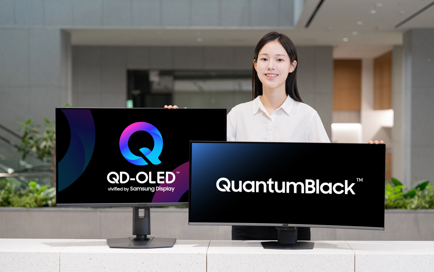三星显示研发 QuantumBlack 薄膜：QD-OLED 显示器反射率降低 20%，3H 硬度