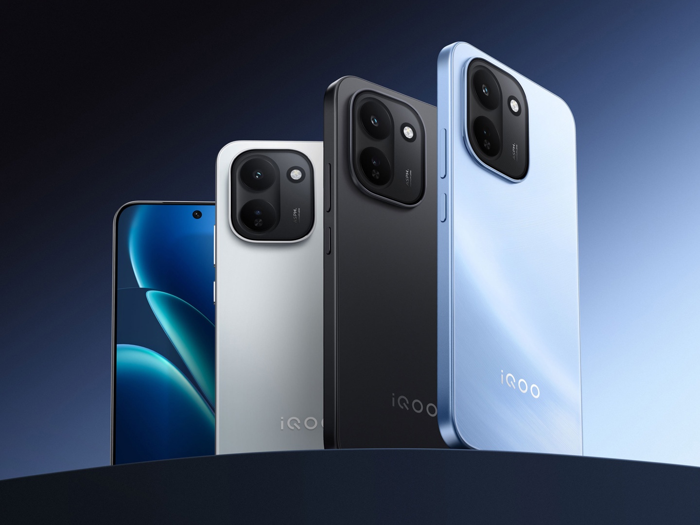 消息称 iQOO Z11 系列手机将提供 8GB+256GB 规格版本