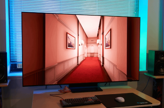 三星 S90F OLED 外观或游戏画面示意