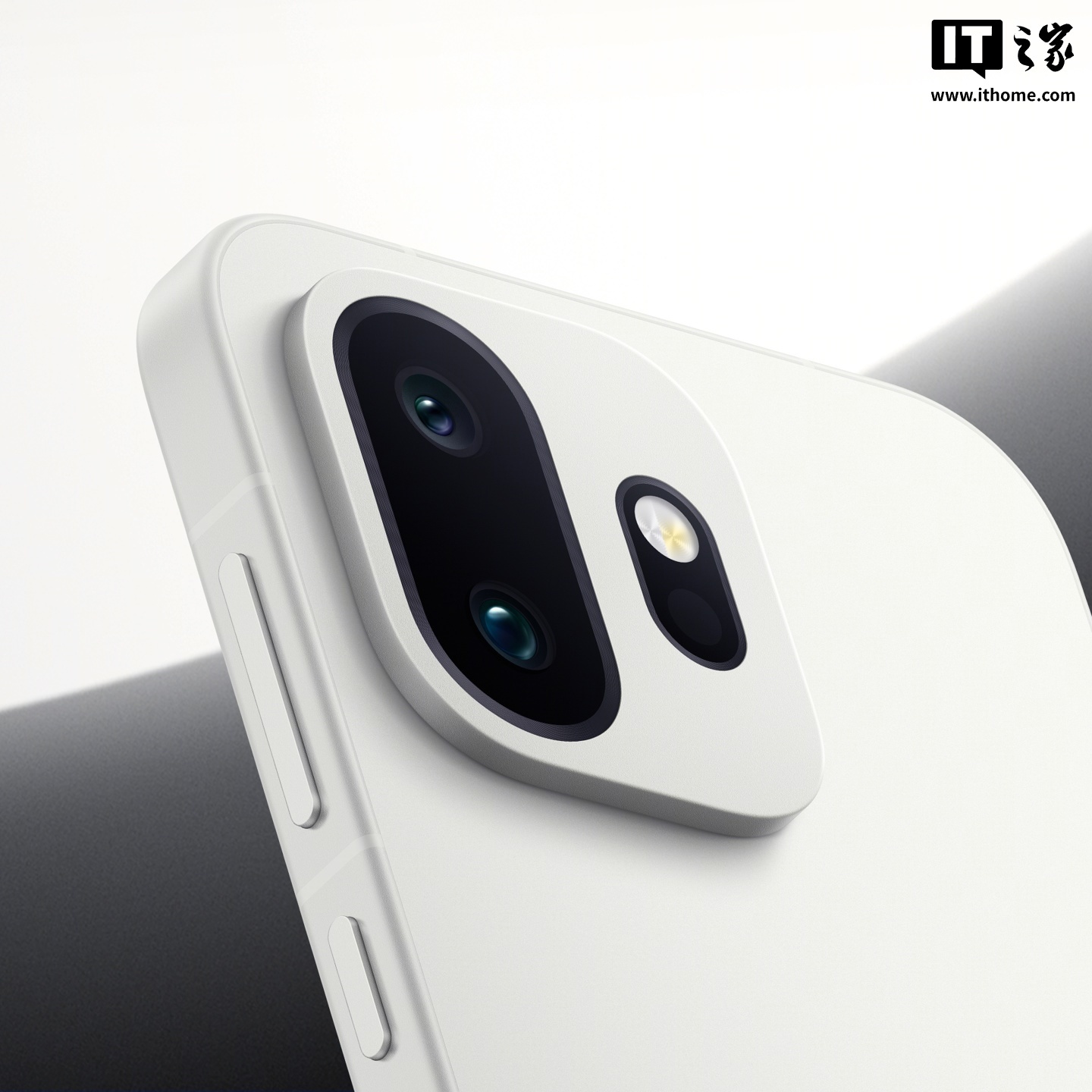 一加 15T 新机搭载全新 ColorOS 16，官宣支持 5 年 4 个大版本系统更新维护