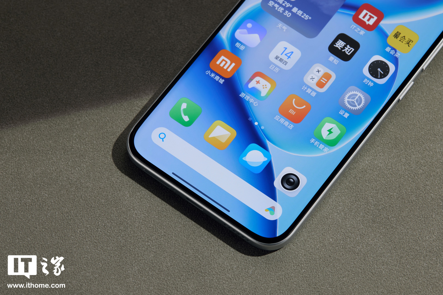 消息称某厂迭代子系新机测试 10000mAh 电池 +100W 快充，预计为小米 REDMI 旗下