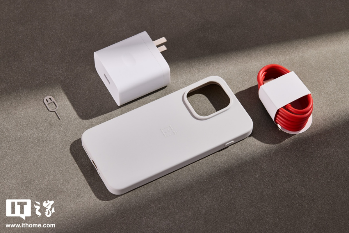 一加15T小屏手机官宣3月24日发布：7500mAh电池，165Hz高刷