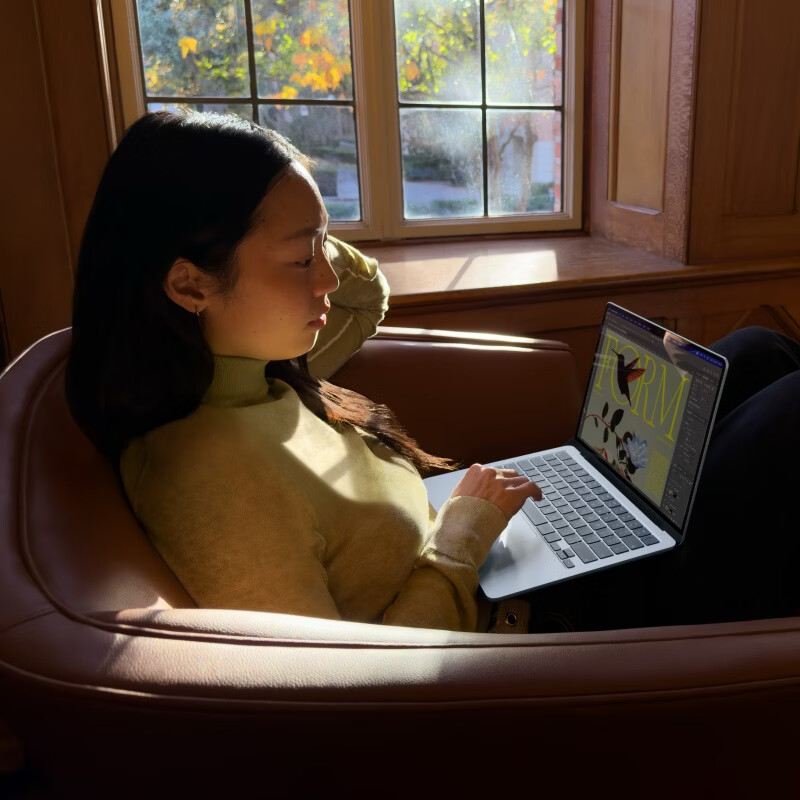 苹果 M5 MacBook Air 16+512G 教育国补换新 5646 元起，旧机满 300 补贴 1000 元