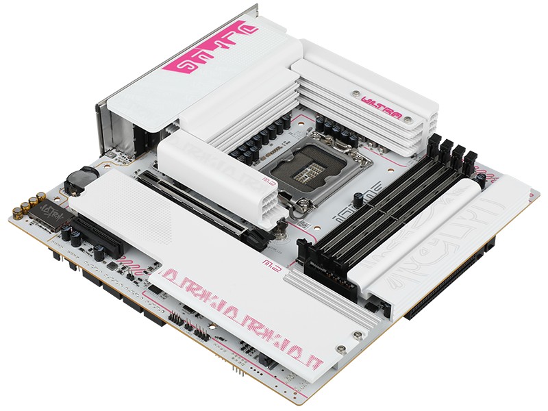 七彩虹公布首款 BTF 3.0 背插主板更多细节：长于标准 M-ATX