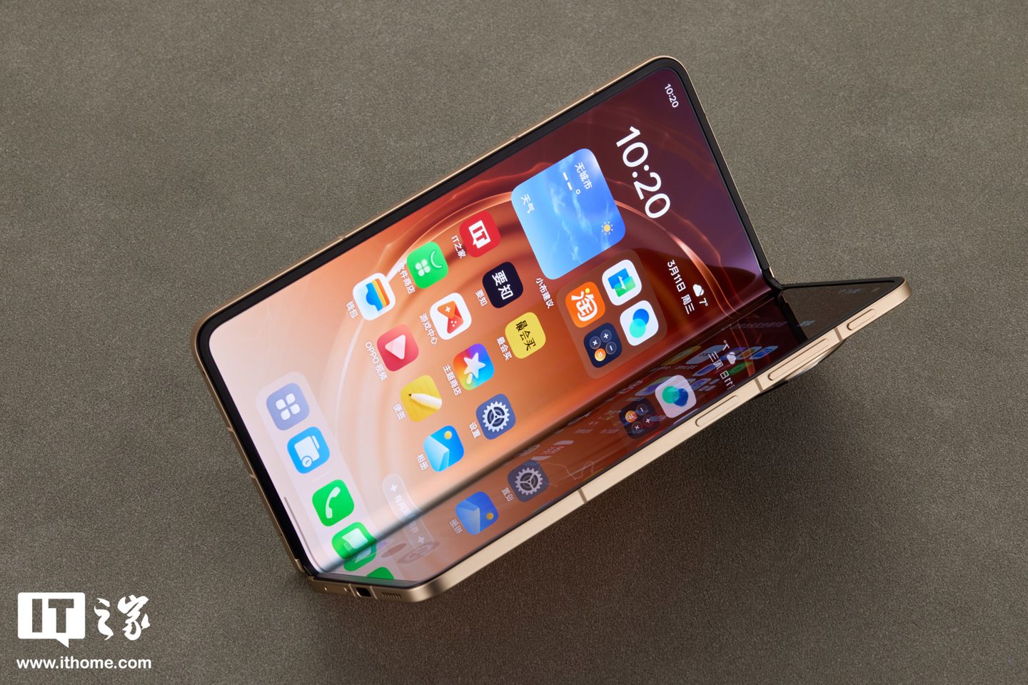 OPPO Find N6 图赏：号称“全球最平整折叠手机”，无感折痕，久用平整
