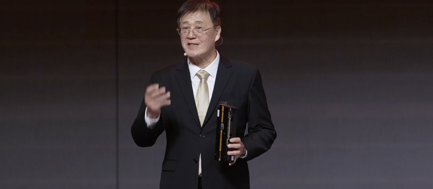 砺算科技 LX 系列三款专业卡正式亮相，3 月 17 日开始接受企业订单